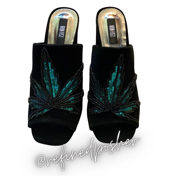 Iron Fist Mary Jane Slide Heels size 9 NIB Black - Picture 2 of 7